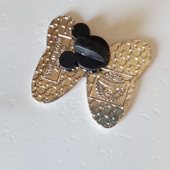 2 Minnie Mouse Disney Pins Pink Star &  Iconic Bow - Picture 7 of 11